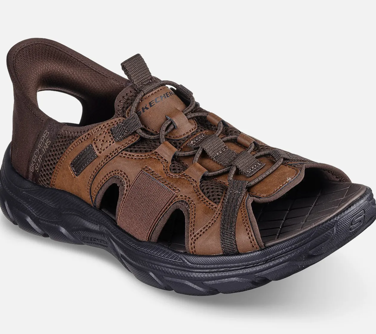 Relaxed Fit: Slip-ins: Revolted – Merrick